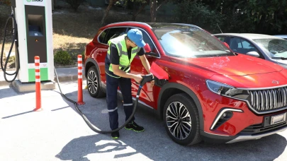 Bakan Uraloğlu: Elektrikli araç şarj istasyonu sayısı 11 bin 37'ye yükseldi