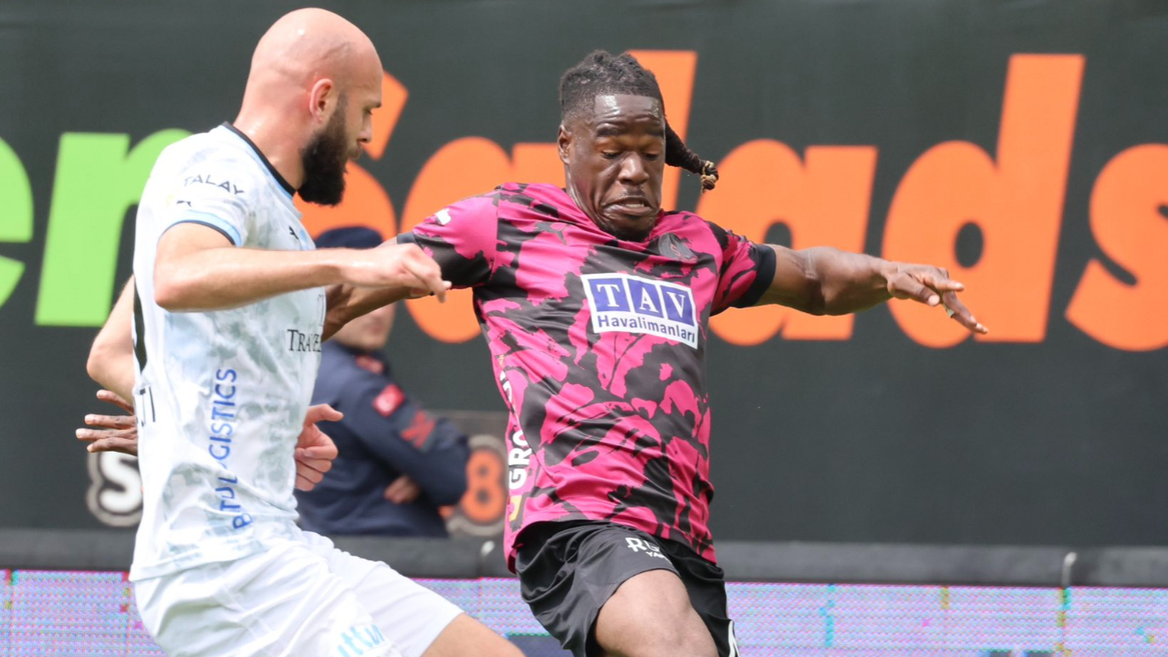 Corendon Alanyaspor: 0 - Bodrum FK: 0 (İlk yarı)