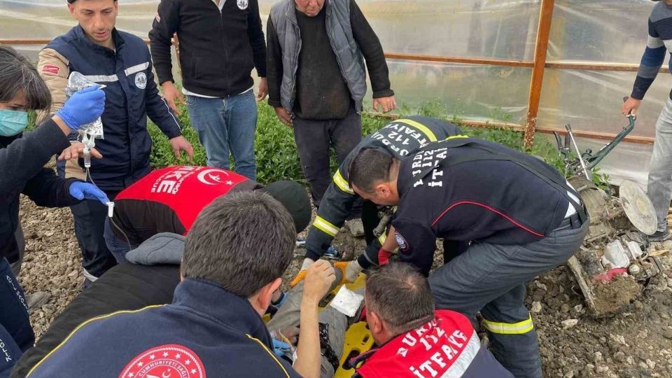 Ayağı çapa makinesine sıkışan şahıs itfaiye ekipleri tarafından kurtarıldı
