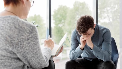 Psikologlar Yeni Yönetmeliğe Tepki Gösteriyor