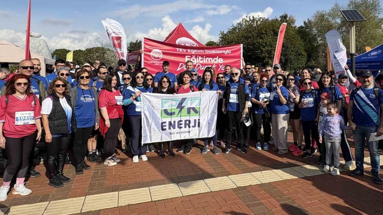 Runtalya Maratonu’nda eğitime umut olundu