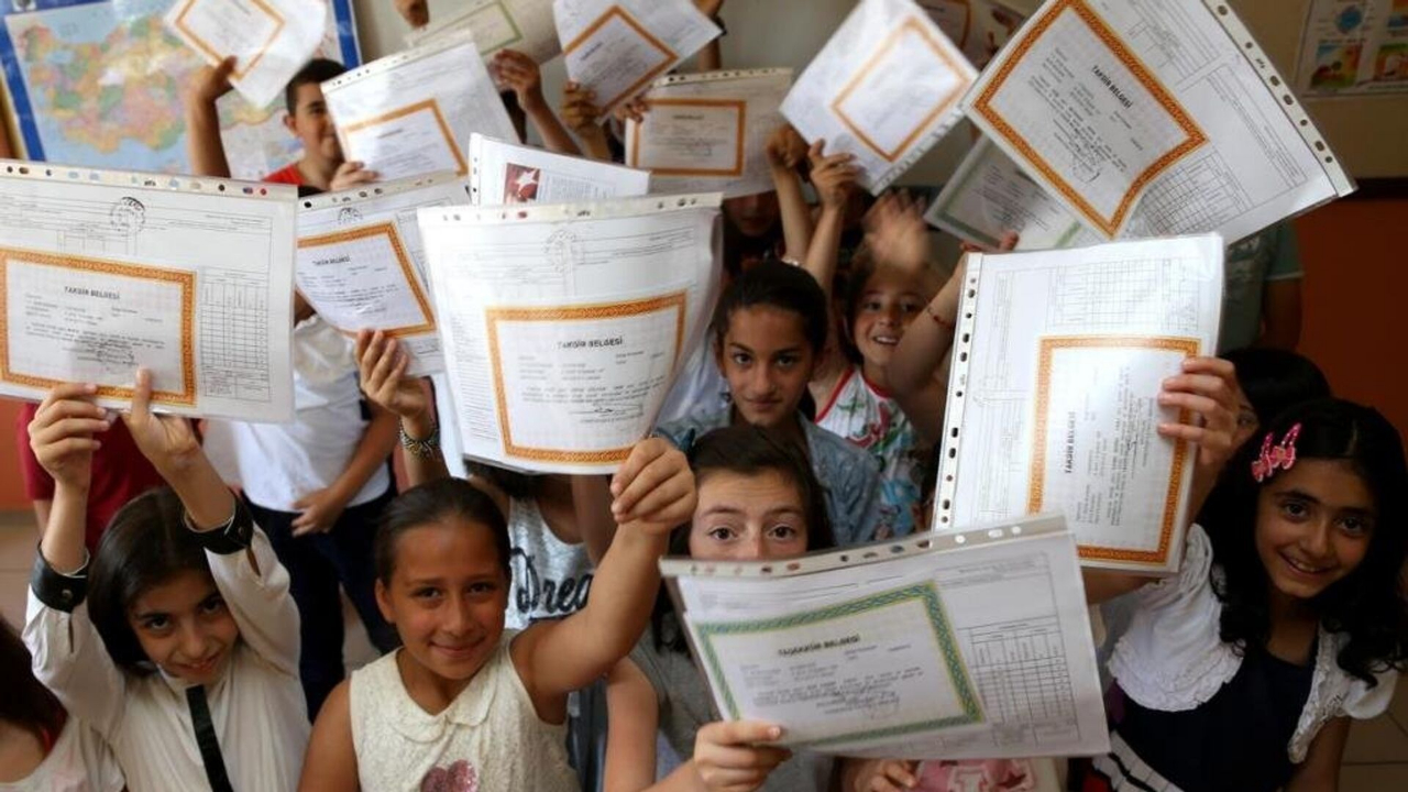 MEB, Okulların 20 Haziran’da Tatile Gireceğini Duyurdu