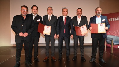 Başkan Özbek; “Dünya Tarihten Ders Almıyor”