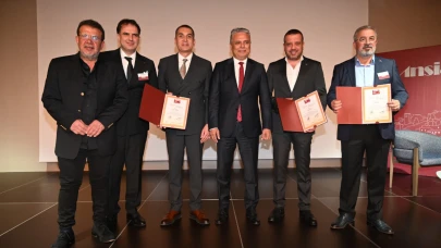 Başkan Özbek; “Dünya Tarihten Ders Almıyor”