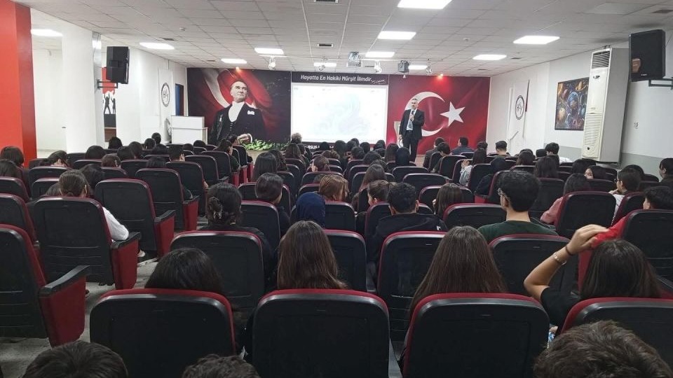 Tarsus’ta ’Ahlaki Değerler ve Dini Hassasiyetler’ konferansı