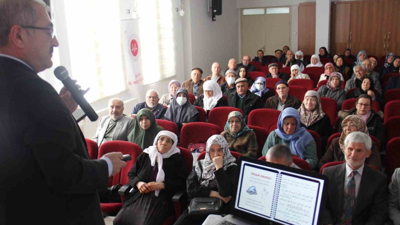 Muğla’da 2025 yılı hacı adaylarına yönelik ilk eğitim semineri gerçekleştirildi