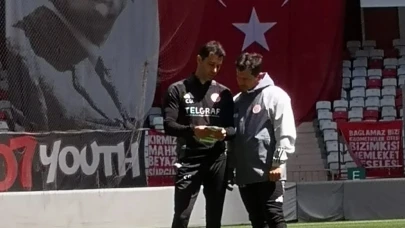 Emre Belözoğlu: "Avrupa’yı Konuşmak İçin Erken"