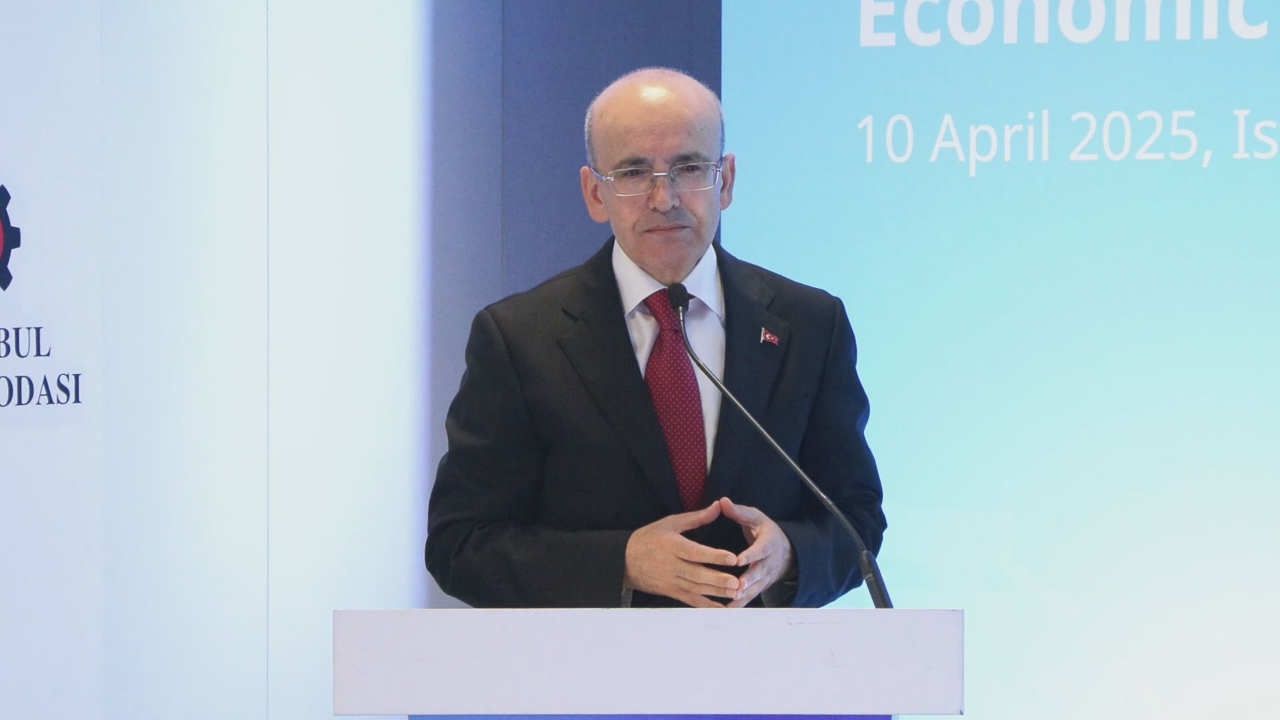 Hazine ve Maliye Bakanı Şimşek: Enflasyonun 2026'da Yüzde 10'lara, Sonraki Yıl ise Tek Hanelere Düşmesini Bekliyoruz
