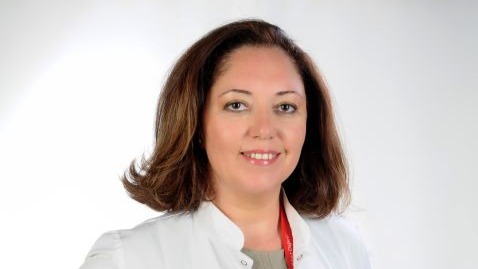 Beyin pili tedavisiyle parkinson hastalarında titreme azalıyor