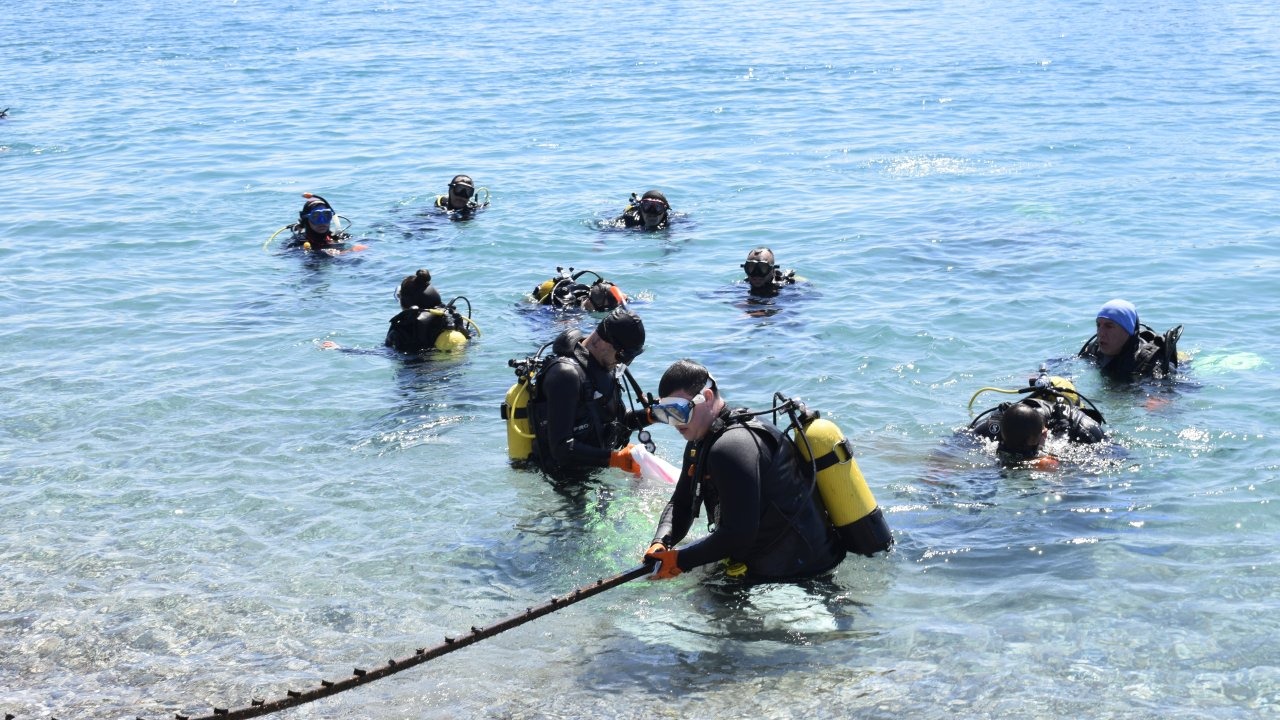 Antalya'da deniz ve kıyı temizliği seferberliği