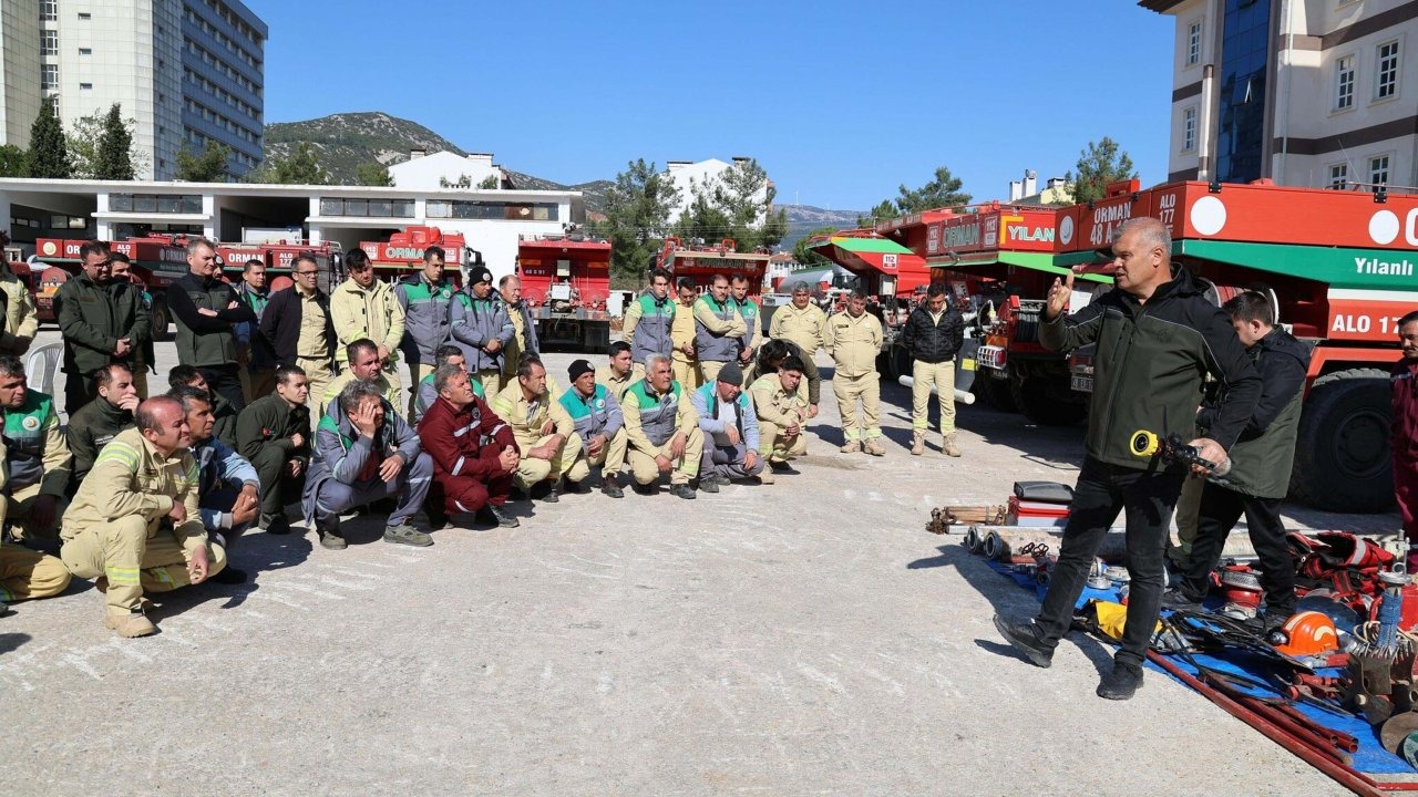 Muğla'da yangın ekiplerinin iş başı eğitimleri yapıldı