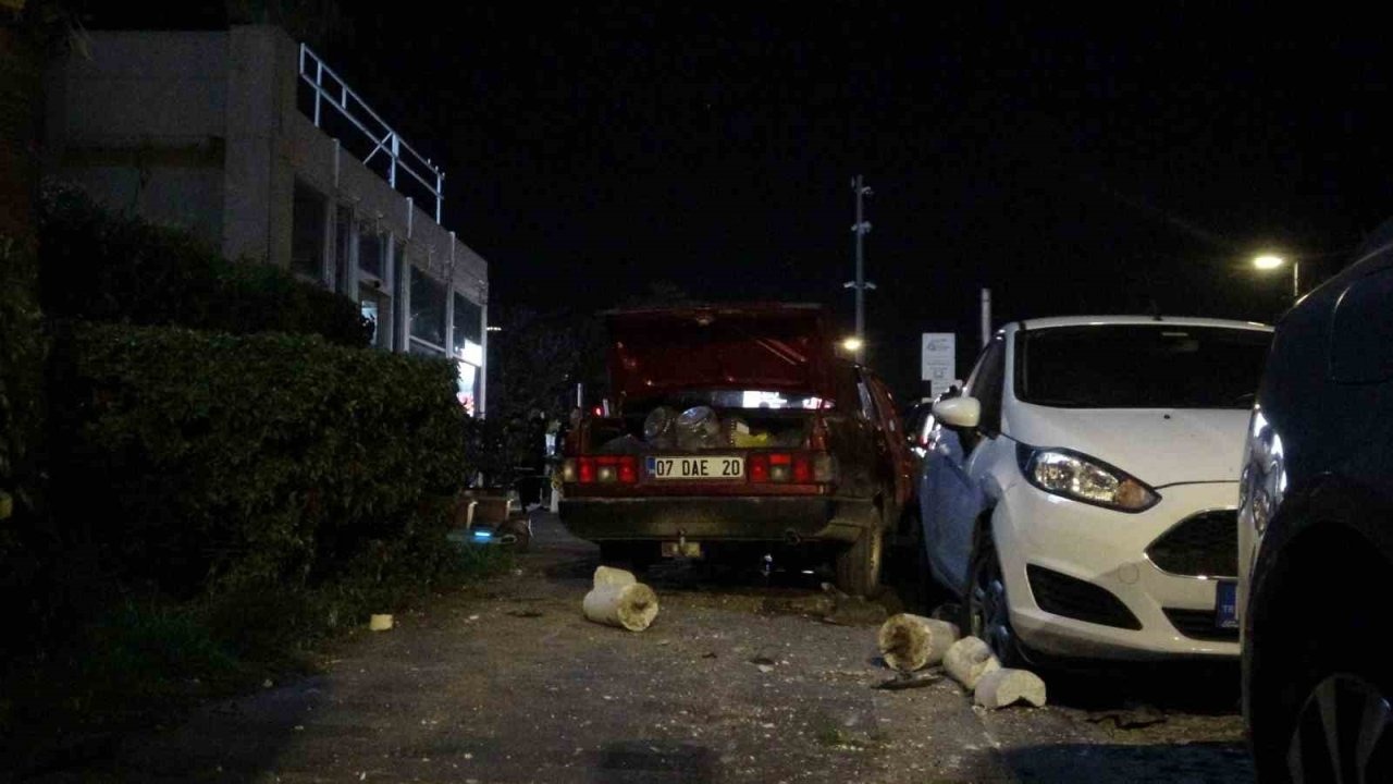 ’Dur’ ihtarına uymayıp aracını polisin üzerine sürerek kaçtı, 10 kilometrelik kovalamacayla yakalandı