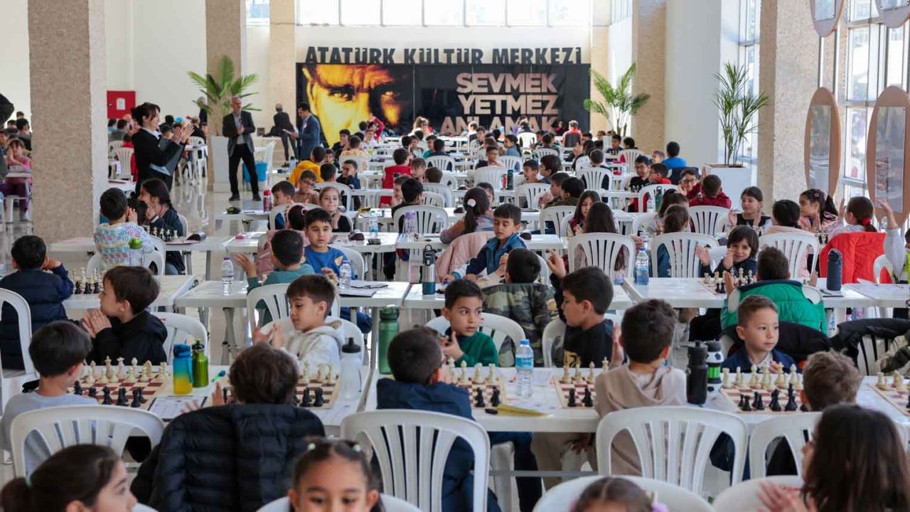 Manavgat Belediyesi'nden 23 Nisan'a özel satranç turnuvası