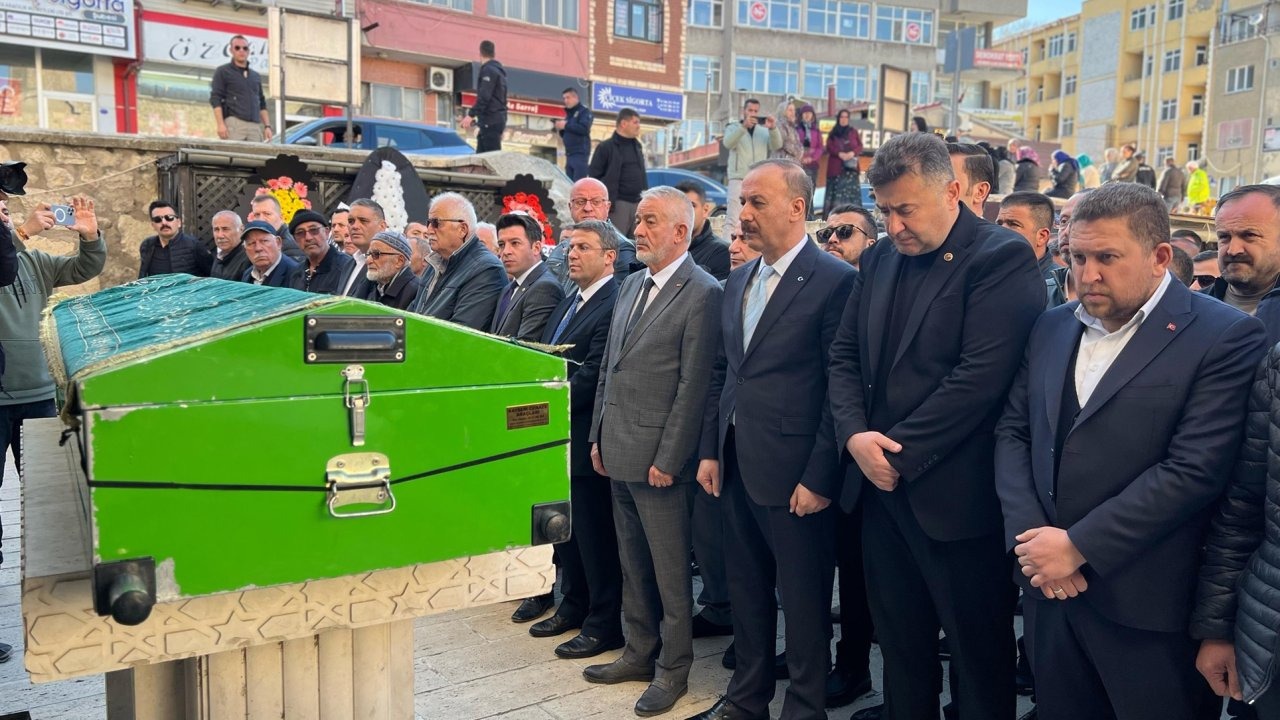 Başkan Özer'in acı günü
