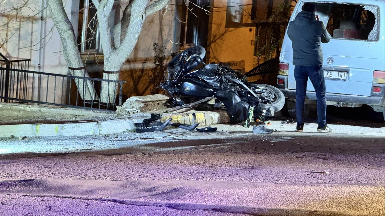 Yalvaç'ta motosiklet kazası; 1 ölü
