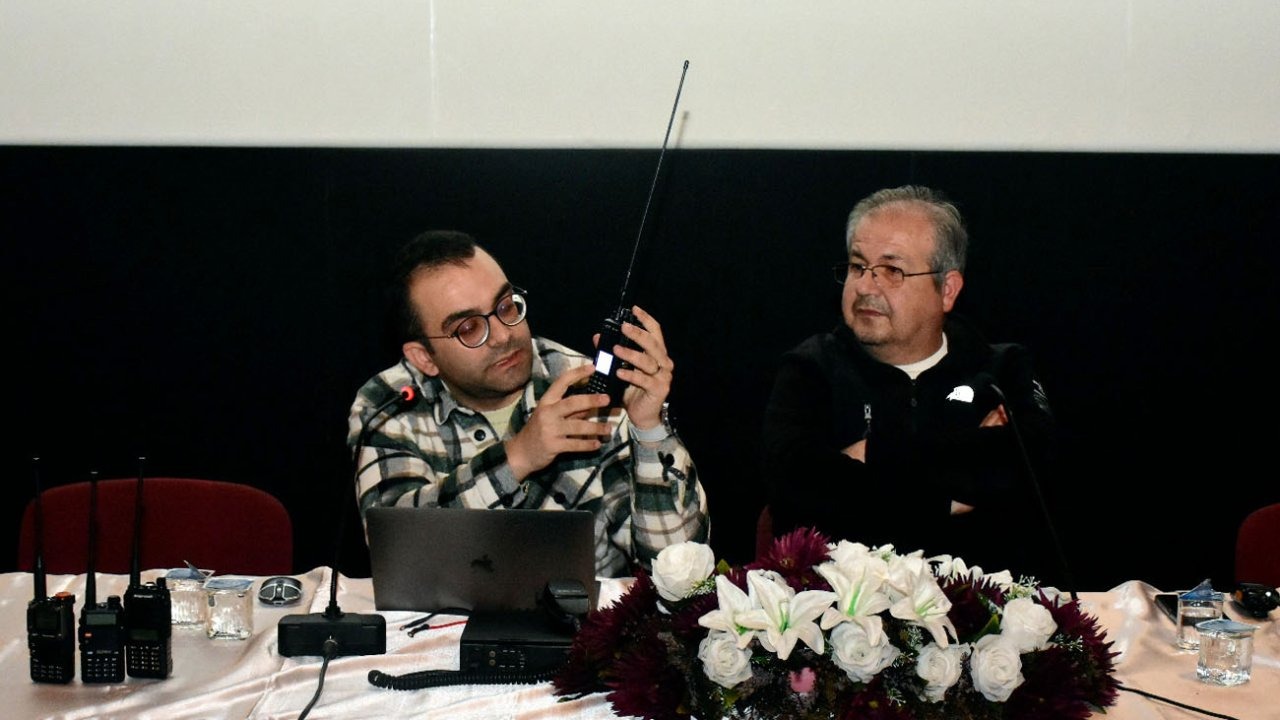 Burdur'da amatör telsizcilik ve haberleşme eğitimi