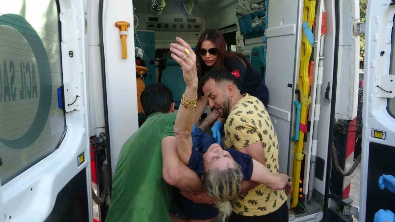 Gecekondu yangında küle döndü, ev sahibi kadın sinir krizi geçirdi