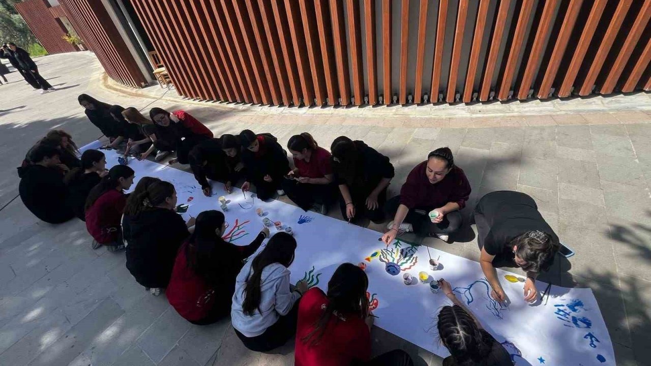 Yatağanlı gençler baharı Stratonikeia’da karşıladı
