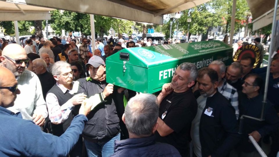 Otomobilin çarptığı bisiklet grubundaki turizmci toprağa verildi