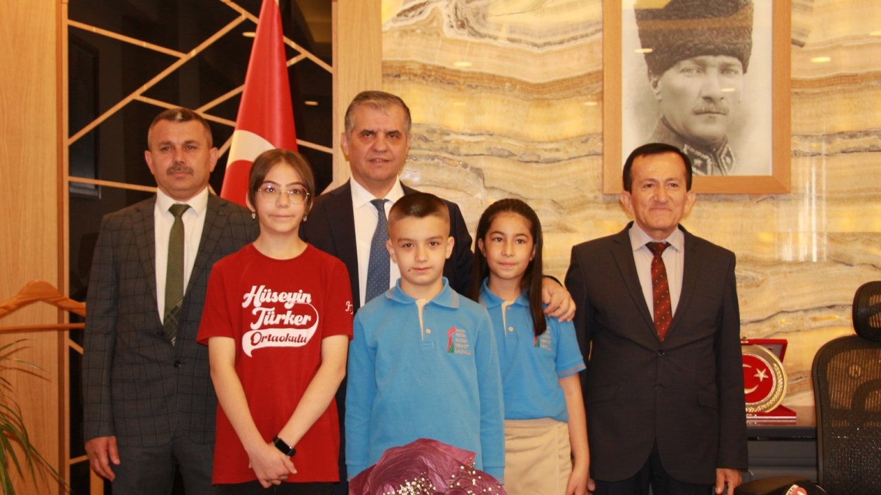 Bucak'ta 23 Nisan coşkusu