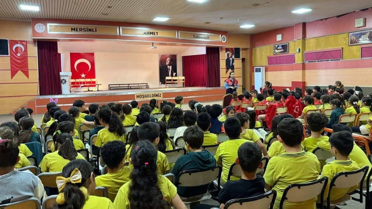 Jandarmadan öğrencilere siber farkındalık eğitimi