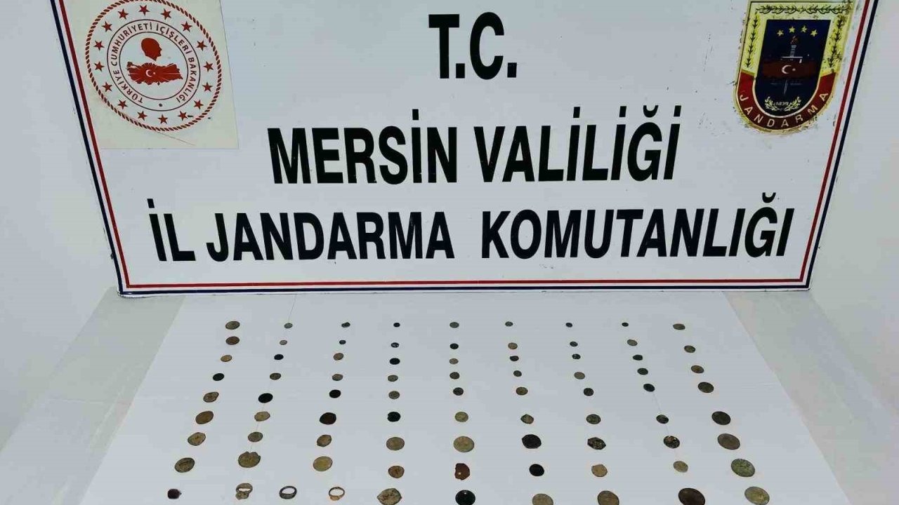 Mersin’de bir şüpheli tarihi eserleri satmaya çalışırken yakalandı