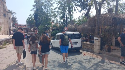 Antalya Nisan Ayında da Turist Akınına Uğruyor! Sezon Öncesi Yoğunluk Esnafı Sevindirdi