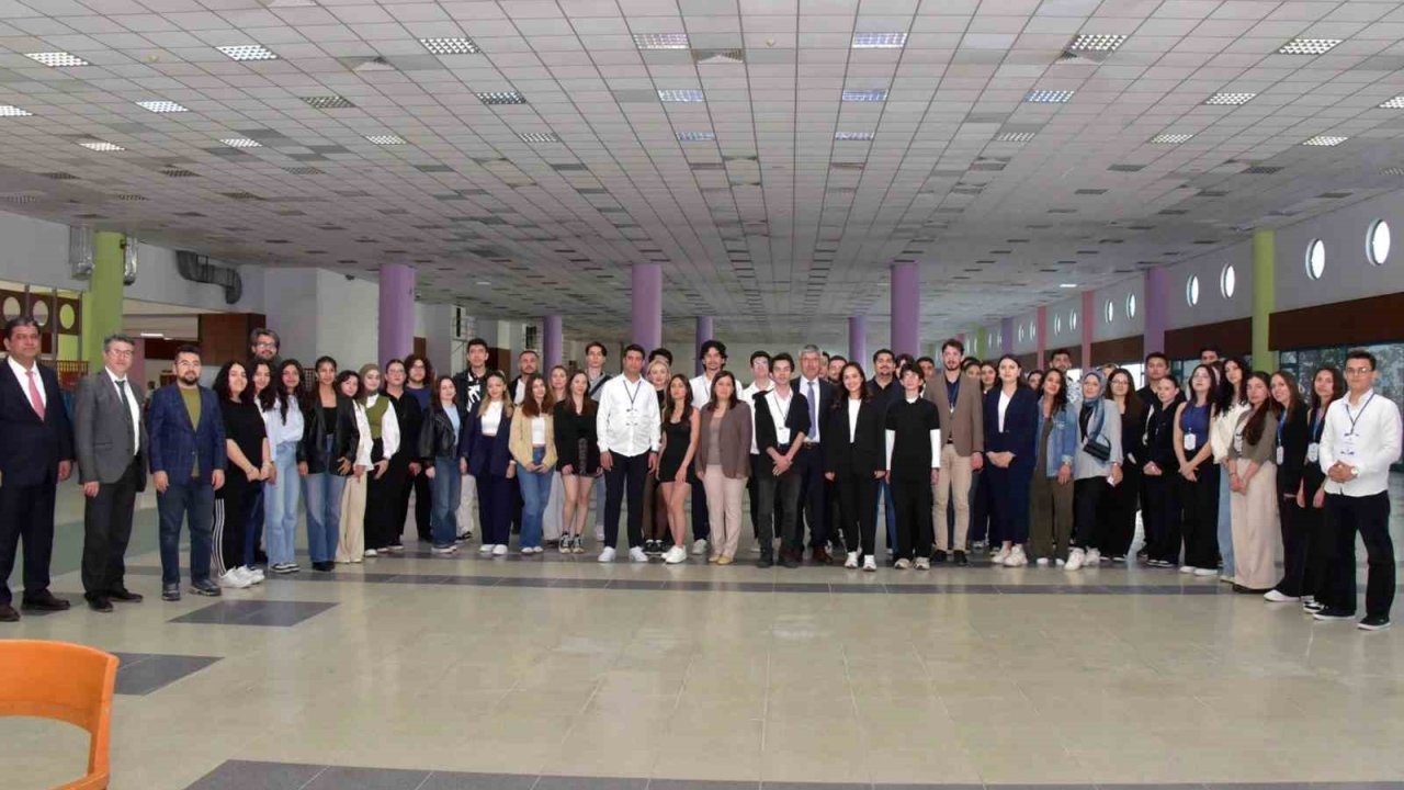 Muğla Sıtkı Koçman Üniversitesi’nde Rektör-Öğrenci buluşması
