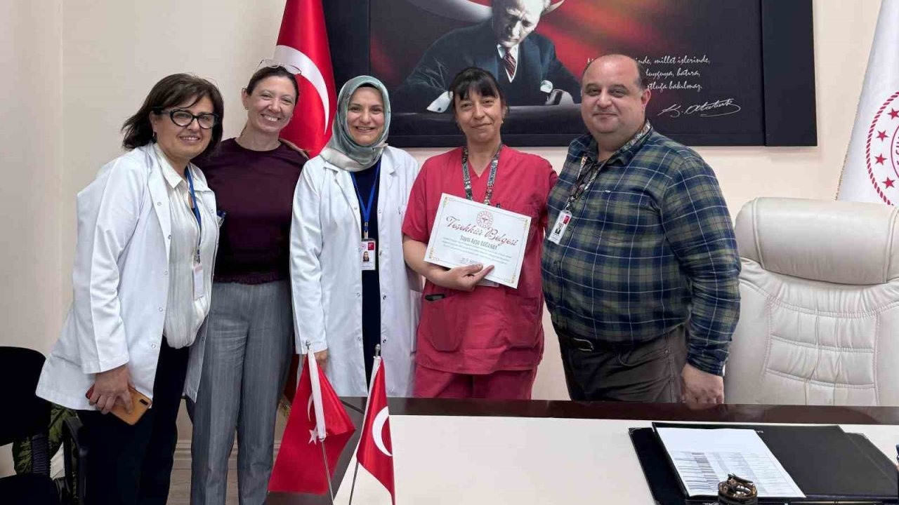Manavgat’ta en fazla normal doğum yaptıran ebe ödüllendirildi