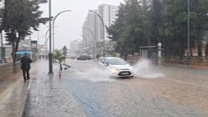 Antalya'da Sağanak Yağmura Dikkat!