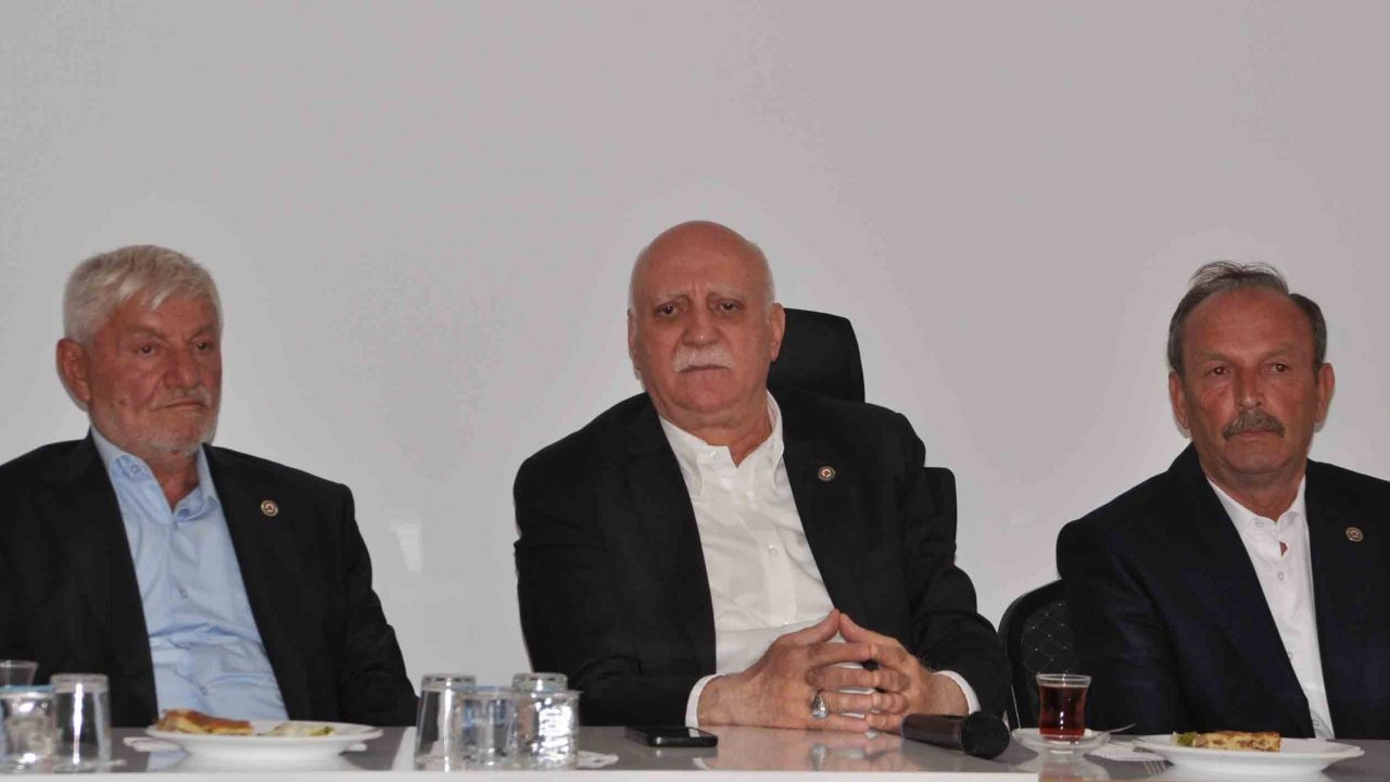 Bayraktar'dan, dondan zarar gören üreticiye destek