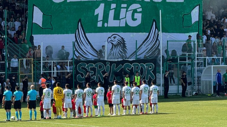 Serikspor’dan Tarihi Zafere Bir Adım Kaldı: Arnavutköy Belediyespor’u 5-0 Mağlup Etti