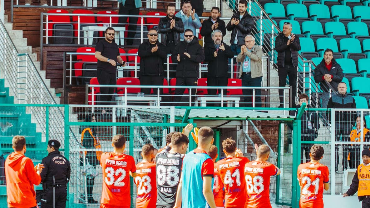 Kepezspor'dan Son Dakika Zaferi: Karaköprü Belediyespor'u 2-1 Mağlup Etti!