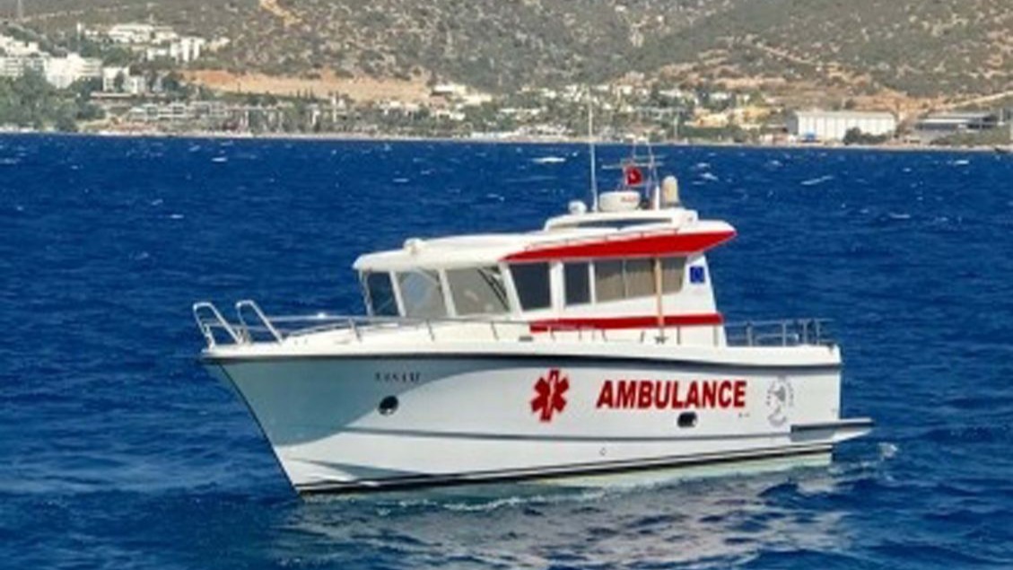 Yaralanan Alman turist, deniz ambulansıyla adadan tahliye edildi