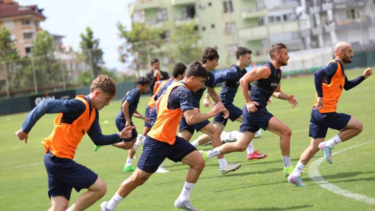 Alanyaspor, Kayserispor maçı hazırlıklarına başladı