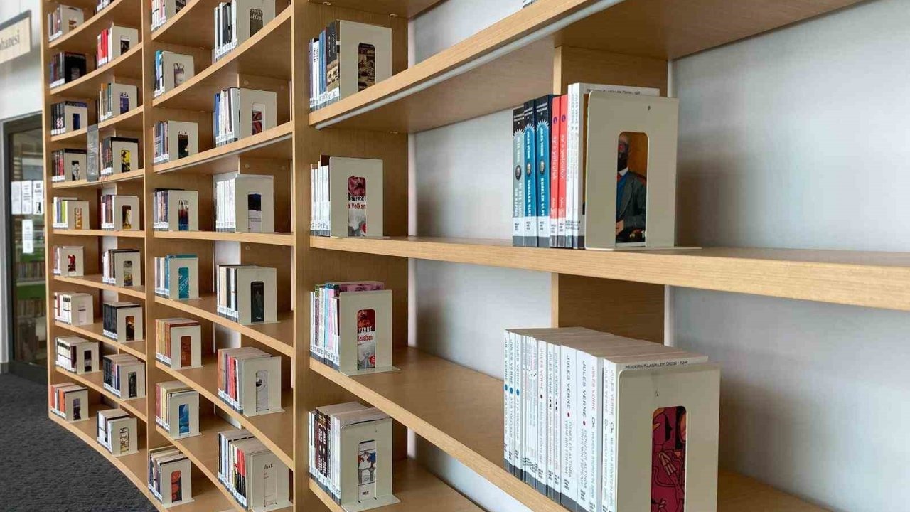 Kepez’den Ceza İnfaz Kurumu kütüphanesine anlamlı bağış