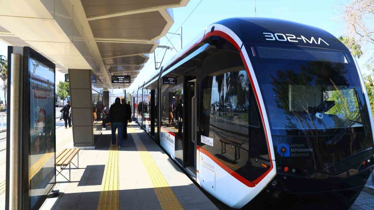 1 Mayıs’ta Antalya’da Toplu Ulaşım, Otobüs, Antray ve Nostalji Tramvayı Ücretsiz Mi!