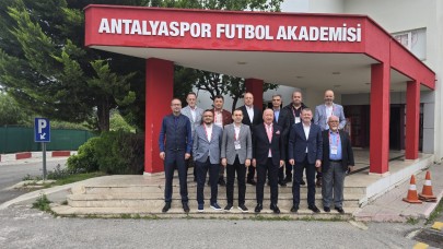 Antalyaspor Vakfı’nda Seçim Heyecanı! Gültekin Gencer Güven Tazeledi
