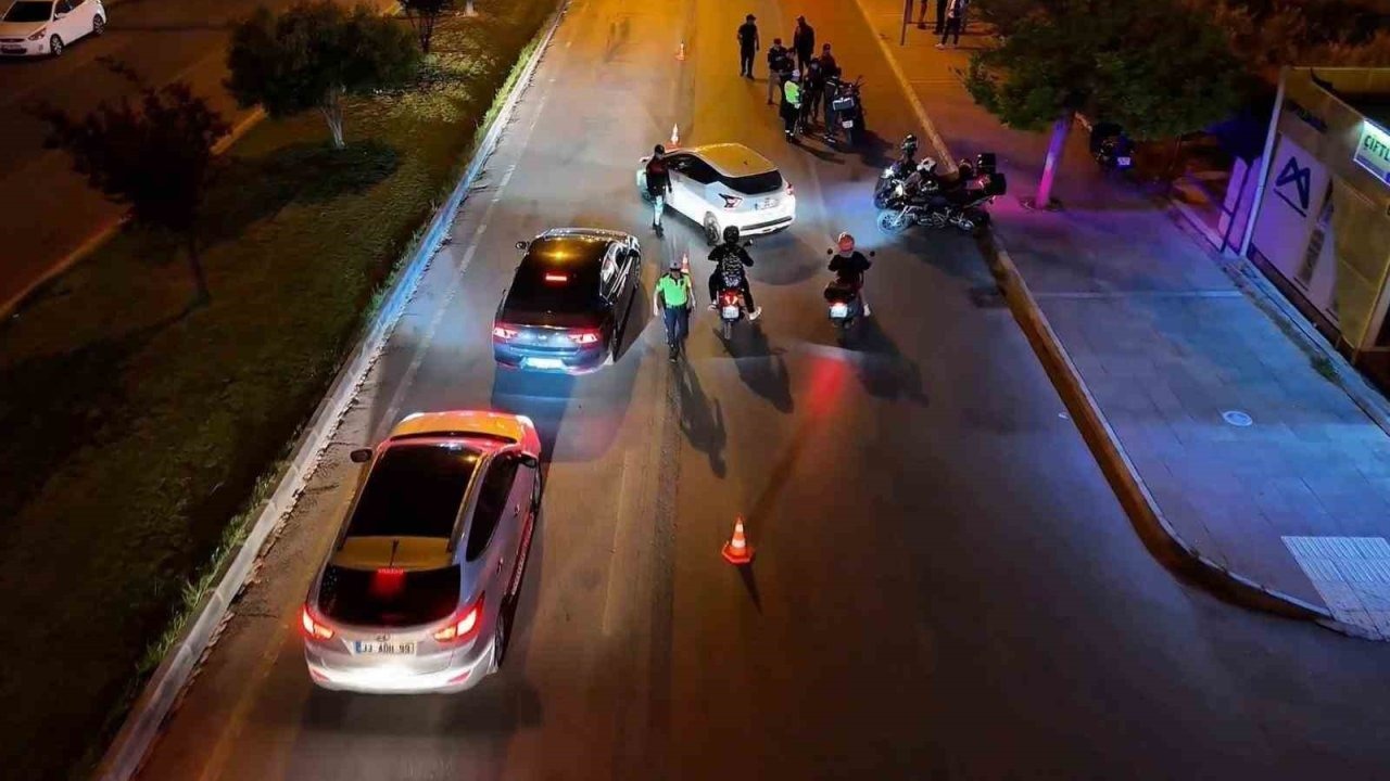 Mersin’de motosikletlilere sıkı takip: Bin 645 motosiklet trafikten men edildi