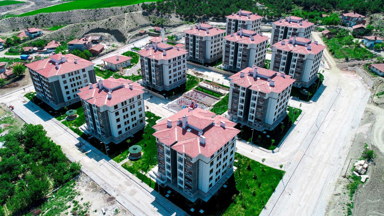 Alanya Toki Konutları; “39 Ayı Geçen Mağduriyet Son Bulsun”