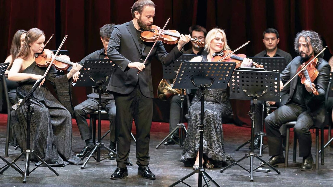 Antalya'da 'Dostum Mozart' gecesi