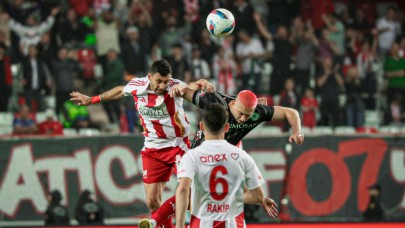 Antalya’da Penaltı Var, Gol Sesi Yok! Antalyaspor:0  – Konyaspor: 0 (İlk Yarı)