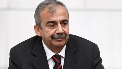 Sırrı Süreyya Önder Hayatını Kaybetti