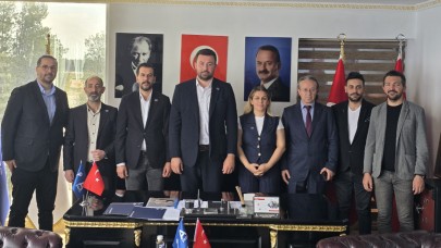 Anahtar Parti Antalya’da Basınla Buluştu: “Antalya Pazarlamada Geri Kalıyor”