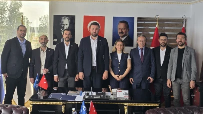 Anahtar Parti Antalya’da Basınla Buluştu: “Antalya Pazarlamada Geri Kalıyor”