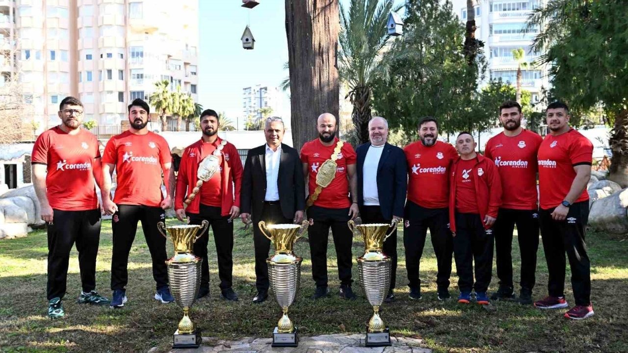 Muratpaşa Spor Kulübü’nde görev dağılımı yapıldı