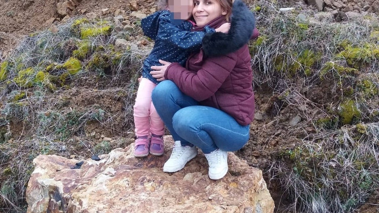 Aracın çarparak kaçtığı 2 çocuk annesi hayatını kaybetti