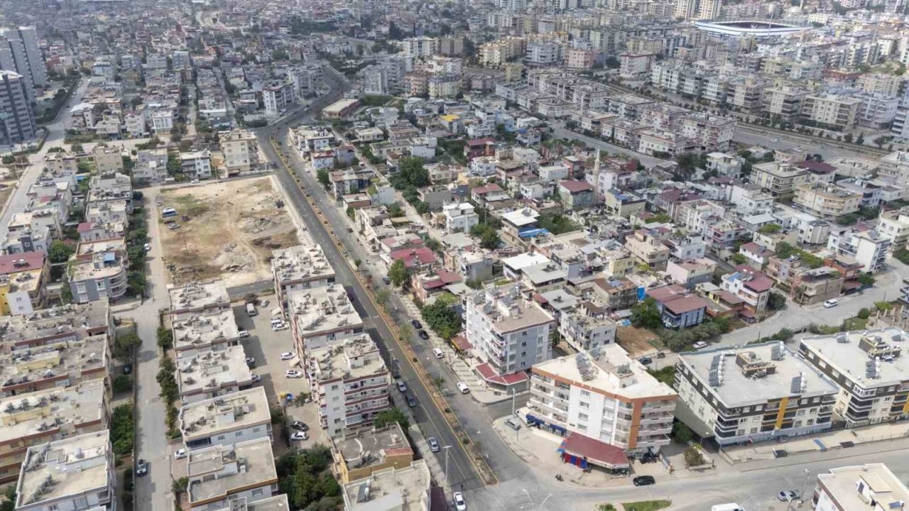 Tarsus’ta Ulaşım Rahatlıyor: Yavuz Sultan Selim Caddesi Baştan Sona Yenileniyor