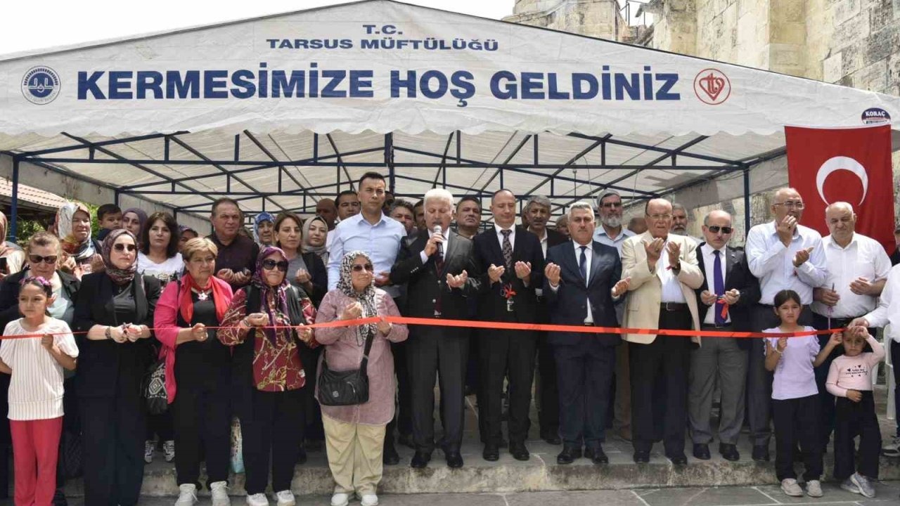 Tarsus’ta hayır panayırı açıldı