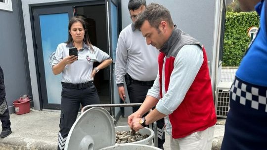Muğla Otogarı'nda denetim : Halk sağlığına uygunsuz taşınan midye ve tavuk dönerlere el konuldu